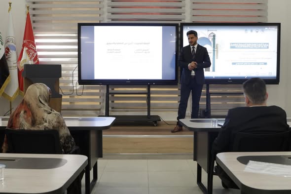 تدريسي من جامعة أهل البيت (ع) يقدم ورشة إعلامية حول دور وسائل الإعلام في تسويق الأنشطة المجتمعية بجامعة الزهراء (ع)