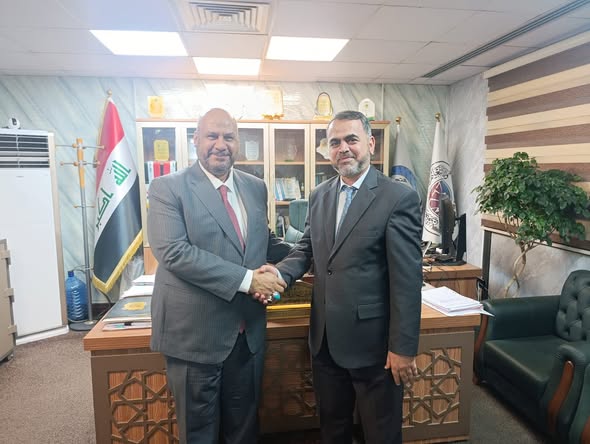 وفد جامعة أهل البيت (عليهم السلام) يزور مدير عام دائرة التعليم الأهلي الجامعي بمناسبة عودته من الديار المقدسة